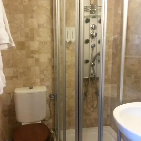 Отель Perla 3*